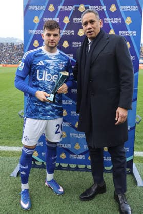 Como™s Como™s Martin Baturina rising of the month during the Serie A soccer match between Como and Atalanta at the Giuseppe Sinigaglia stadium in Como, north Italy - February 1, 2026 - Soccer.  Copyright: xAntonioxSaiai LaPressex