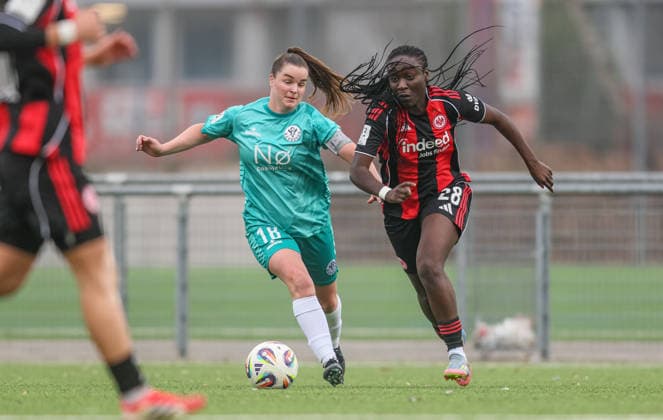 GER, Frankfurt, Eintracht Frankfurt II vs VfR Warbeyen, 2 Womens Bundesliga, Football, DFB, Season 2025 2026, Stadion am Bretanobad, 15 Matchday in picture f l Moisa Verkuijl VfR Warbeyen 18 , Mira Arouna Eintracht Frankfurt II 28 DFB DFL REGULATIONS PROHIBIT ANY USE OF PHOTOGRAPHS AS IMAGE SEQUENCES AND OR QUASI VIDEO, 01 02 2026 Copyright: HMBxMedia HendrikxHamelau