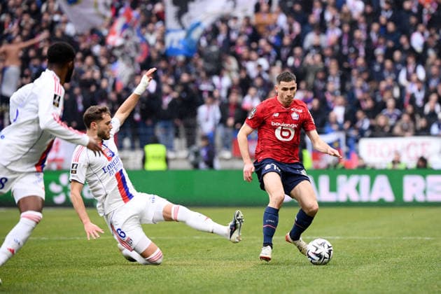 Olympique Lyonnais v Lille OSC - Ligue 1 McDonald s 2025 2026 15 Romain PERRAUD (losc) during the Ligue 1 McDonald s match between Lyon and Lille at Groupama Stadium on February 1, 2026 in Lyon, France. Lyon France  Copyright: xFEPx 776348270