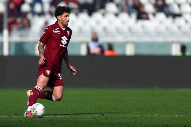 Luca Marianucci (Torino Fc) controls the ball, Serie A, Torino FC v US Lecce , Olimpico, February 1, 2026, Turin, Italy.