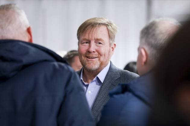 HULST - King Willem-Alexander before the Cyclocross World Championships in Hulst, Zeeland. IRIS VAN DEN BROEK ANP xVIxANPxSportx xxANPxIVx 549337384 originalFilename: 549337384.jpg