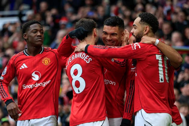 Manchester United, ManU v Fulham, Premier League Casemiro (18) of Manchester United celebrates scoring to make it 1-0 during the Premier League match between Manchester United and Fulham at Old Trafford, Manchester, UK on 1 February 2026. Manchester Old Trafford Greater Manchester UK Editorial use only DataCo restrictions apply See www.football-dataco.com , Copyright: xConorxMolloyx PSI-23668-0056