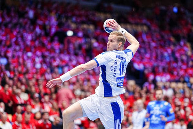 Throw Goal Ellidi Vidarsson Iceland, 18 DEN, Iceland vs Croatia, Handball, EHF European Championship 2026, Match for 3rd place, 01 02 2026 DEN, Iceland vs Croatia, Handball, EHF European Championship 2026, Match for 3rd place, 01 02 2026 Herning Copyright: xEibner-Pressefoto MarcelxvonxFehrnx EP_MFN