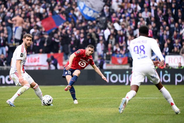 Olympique Lyonnais v Lille OSC - Ligue 1 McDonald s 2025 2026 06 Tanner TESSMANN (ol) - 15 Romain PERRAUD (losc) during the Ligue 1 McDonald s match between Lyon and Lille at Groupama Stadium on February 1, 2026 in Lyon, France. Lyon France  Copyright: xFEPx 776348270