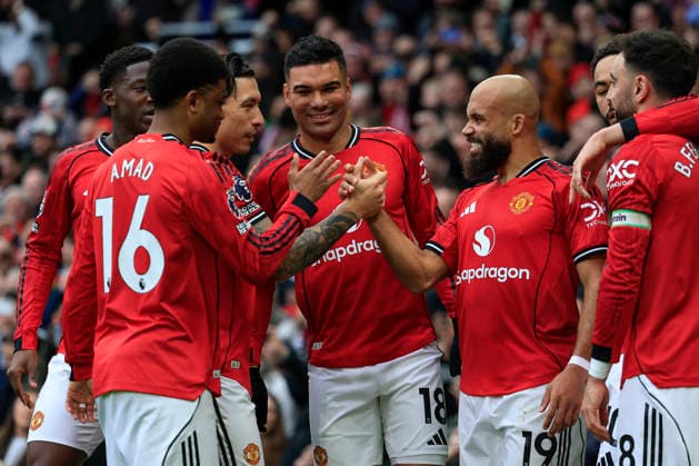 Manchester United, ManU v Fulham, Premier League Casemiro (18) of Manchester United celebrates scoring to make it 1-0 during the Premier League match between Manchester United and Fulham at Old Trafford, Manchester, UK on 1 February 2026. Manchester Old Trafford Greater Manchester UK Editorial use only DataCo restrictions apply See www.football-dataco.com , Copyright: xConorxMolloyx PSI-23668-0061