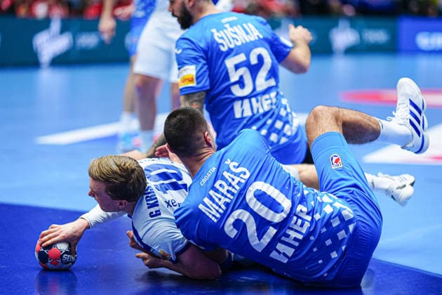 Gisli Kristjansson Iceland, 10 , Mateo Maras Croatia, 20 DEN, Iceland vs Croatia, Handball, EHF European Championship 2026, Match for 3rd place, 01 02 2026 DEN, Iceland vs Croatia, Handball, EHF European Championship 2026, Match for 3rd place, 01 02 2026 Herning Copyright: xEibner-Pressefoto MarcelxvonxFehrnx EP_MFN