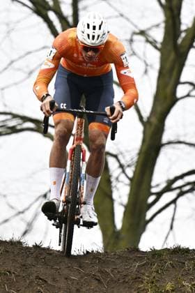 Dutch Mathieu van der Poel pictured in action during the men elite race at UCI Cyclocross World Championships, on Sunday 01 February 2026, in Hulst, The Netherlands. ERICxLALMAND  x160248648x