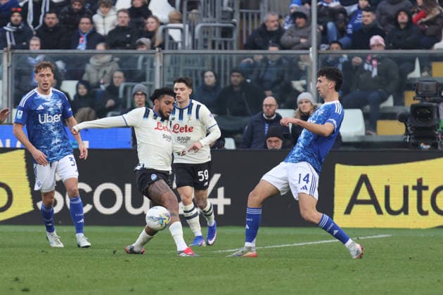ComoÕs ComoÕs Jacobo Ramon during the Serie A soccer match between Como and Atalanta at the Giuseppe Sinigaglia stadium in Como, north Italy - February 1, 2026 - Soccer.  Copyright: xAntonioxSaiai LaPressex
