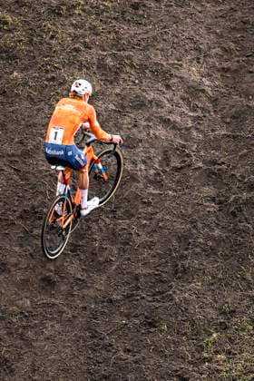 UCI World Championships 2026 Hulst HULST, THE NETHERLANDS - FEBRUARY 01 : Van Der Poel Mathieu (Ned) in action during the 2026 UCI Cyclo-Cross World Championships for Men Elite on February 01, 2026 in Hulst, The Netherlands, 01 02 2026 Hulst The Netherlands  Copyright: xNicoxVereeckenx