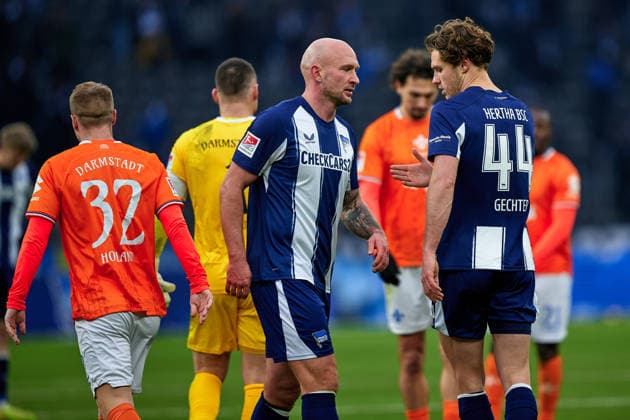 Toni Leistner Hertha BSC, 37 , Linus Gechter Hertha BSC, 44 , GER, Hertha BSC vs ,SV Darmstadt 98, 2 Bundesliga, Season 2025 2026, 20 Matchday, 01 02 2026 DFL REGULATIONS PROHIBIT ANY USE OF PHOTOGRAPHS AS IMAGE SEQUENCES AND OR QUASI VIDEO GER, Hertha BSC vs ,SV Darmstadt 98, 2 Bundesliga, Season 2025 2026, 20 Matchday, 01 02 2026 Berlin Copyright: xClaudiusxRauch,xEibner-Pressefotox xClaudiusxRauchx EP_CRH