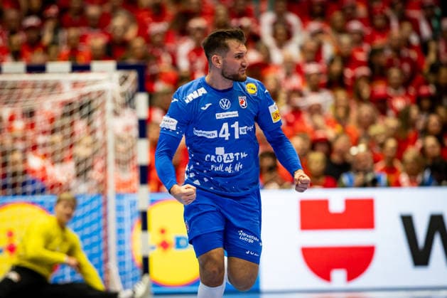 HERNING, DENMARK - FEBRUARY 1: celebration goal celebration Tin Lucin (Croatia, 41) during the EHF EURO 2026 Placement match 3 4 between Iceland vs Croatia at Jyske Bank Boxen Arena on February 1, 2026 in Herning, Denmark. Midtjylland Denmark Copyright: xMarioxM.xKobergx