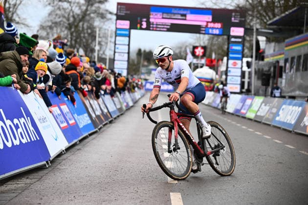 2026 UCI Cyclo-cross World Championships Picture by Simon Wilkinson SWpix.com - 01 02 2026 - Cycling - 2026 UCI Cyclo-cross World Championships - Hulst, Zeeland, Netherlands - Men™s Elite - Cameron Mason (Great Britain) Copyright: x xSWpix.comx(t axPhotographyxHubxLtd)xSimonxWilkinson SWpix.comx SWP-3176-0324