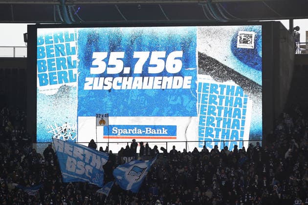 01 02 2026, xtgx, Fussball 2 Bundesliga, Hertha BSC Berlin SV Darmstadt 98 v l number of spectators on the scoreboard DFL DFB REGULATIONS PROHIBIT ANY USE OF PHOTOGRAPHS as IMAGE SEQUENCES and or QUASI VIDEO Berlin