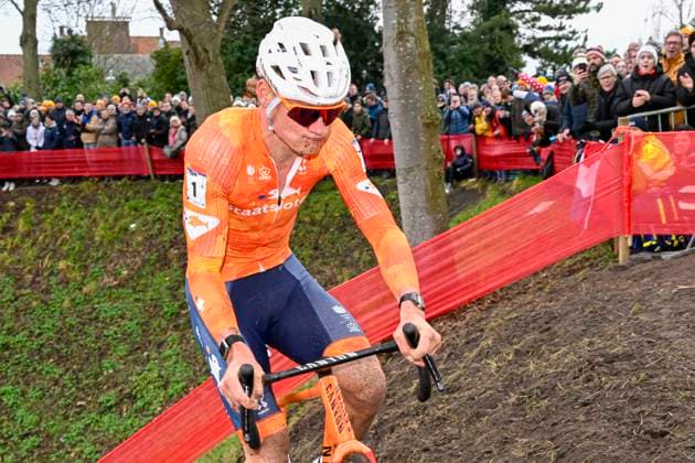 UCI World Championships 2026 Hulst HULST, THE NETHERLANDS - FEBRUARY 01 : Van Der Poel Mathieu (Ned) in action during the 2026 UCI Cyclo-Cross World Championships for Men Elite on February 01, 2026 in Hulst, The Netherlands, 01 02 2026 Hulst The Netherlands  Copyright: xNicoxVereeckenx