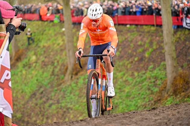 UCI World Championships 2026 Hulst HULST, THE NETHERLANDS - FEBRUARY 01 : Van Der Poel Mathieu (Ned) in action during the 2026 UCI Cyclo-Cross World Championships for Men Elite on February 01, 2026 in Hulst, The Netherlands, 01 02 2026 Hulst The Netherlands  Copyright: xNicoxVereeckenx