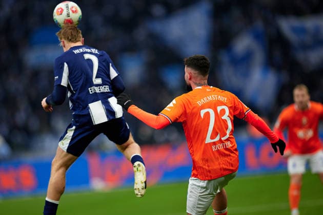 Julian Eitschberger Hertha BSC, 02 , Marco Richter SV Darmstadt 98, 23 , Header, GER, Hertha BSC vs ,SV Darmstadt 98, 2 Bundesliga, Season 2025 2026, 20 Matchday, 01 02 2026 DFL REGULATIONS PROHIBIT ANY USE OF PHOTOGRAPHS AS IMAGE SEQUENCES AND OR QUASI VIDEO GER, Hertha BSC vs ,SV Darmstadt 98, 2 Bundesliga, Season 2025 2026, 20 Matchday, 01 02 2026 Berlin Copyright: xClaudiusxRauch,xEibner-Pressefotox xClaudiusxRauchx EP_CRH