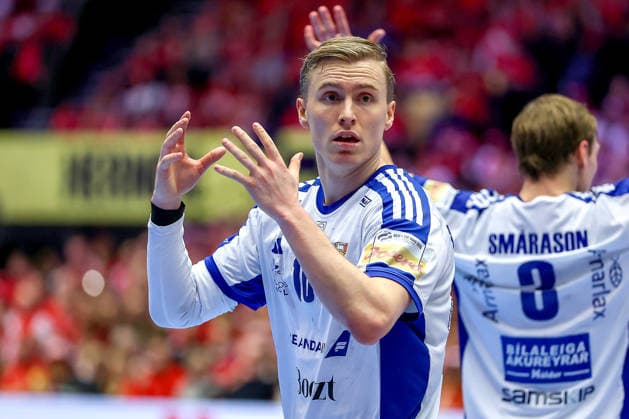 01 02 2026, Handball, Men s EHF EURO 2026, Iceland Croatia, Jyske Bank Boxen in Herning, Denmark, Placement Match 3 4 Gisli Thorgeir Kristjansson Iceland 10 gesticulating on the pitch Denmark