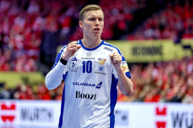 01 02 2026, Handball, Men s EHF EURO 2026, Iceland Croatia, Jyske Bank Boxen in Herning, Denmark, Placement Match 3 4 Gisli Thorgeir Kristjansson Iceland 10 gesticulating on the pitch Denmark