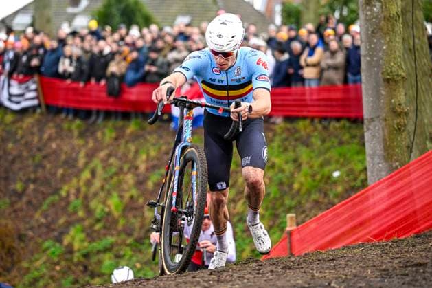 UCI World Championships 2026 Hulst HULST, THE NETHERLANDS - FEBRUARY 01 : Rider of Belgium (BEL) in action during the 2026 UCI Cyclo-Cross World Championships for Men Elite on February 01, 2026 in Hulst, The Netherlands, 01 02 2026 Hulst The Netherlands  Copyright: xNicoxVereeckenx