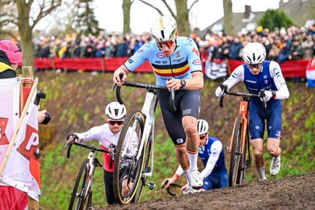 UCI World Championships 2026 Hulst HULST, THE NETHERLANDS - FEBRUARY 01 : Rider of Belgium (BEL) in action during the 2026 UCI Cyclo-Cross World Championships for Men Elite on February 01, 2026 in Hulst, The Netherlands, 01 02 2026 Hulst The Netherlands  Copyright: xNicoxVereeckenx