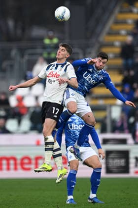 Mg Como 01 02 2026 - campionato di calcio Serie A Como-Atalanta foto Matteo Papini Image nella foto: Martin Baturina-Charles De Ketelaere 