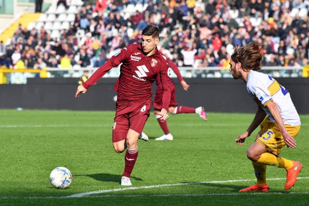 Matteo Prati of Torino FC and Antonino Gallo of US Lecce during Serie A 2025 26 match between Torino FC and of US Lecce at Olimpico Grande Torino Stadium on February 01, 2026 in Turin, Italy - ph Giuliano Marchisciano  Copyright: xGiulianoxMarchisciano IPAxSportx xipa-agency.netx xx IPA_70843336 IPA_Agency_IPA70843336