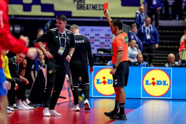 01 02 2026, Handball, Men s EHF EURO 2026, Iceland Croatia, Jyske Bank Boxen in Herning, Denmark, Placement Match 3 4 Red card for Viggo Kristjansson Iceland 07 Denmark