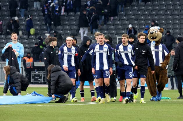DEU, DFL, 2 FBL, Hertha BSC vs Darmstadt, 01 02 2026, Berliner Olympiastadion, Berlin, DEU, DFL, 2 FBL, Hertha BSC vs Darmstadt, im Bild Hertha Spielerkreis DFL regulations prohibit any use of Photographs as image sequences and or quasi video nordphotoxGmbHx xEngler nph00076