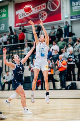 BB 1BL Women Syntainics MBC Lions Eisvoegel USC Freiburg Summah Evans Eisvoegel USC Freiburg , Anna Suckstorff GISA Lions MBC during the 2025 2026 season in the DBBL Toyota Bundesliga Syntainics MBC Lions and Eisvoegel USC Freiburg at the SWH Arena on February 1, 2026 in Halle Saale, Sachsen Anhalt, Germany