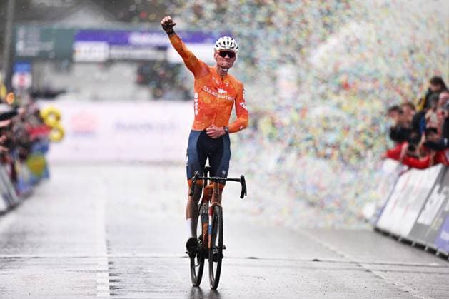 Dutch Mathieu van der Poel celebrates as he crosses the finish line to win for the eighth time the men elite race at UCI Cyclocross World Championships, on Sunday 01 February 2026, in Hulst, The Netherlands. DAVIDxPINTENS  x160260726x