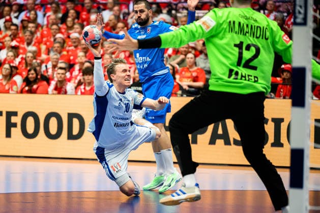 Herning Handball EM 2026 Match 3rd place Iceland Croatia Icelands Gisli Thorgeir Kristjansson, Goalkeeper Matej Mandic Croatia Herning Jyske Bank Boxen Denmark