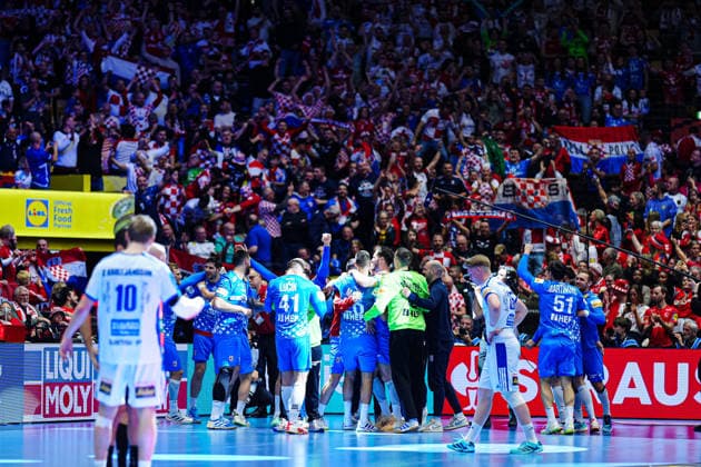 Croatia cheers after victory end of match DEN, Iceland vs Croatia, Handball, EHF European Championship 2026, Match for 3rd place, 01 02 2026 DEN, Iceland vs Croatia, Handball, EHF European Championship 2026, Match for 3rd place, 01 02 2026 Herning Copyright: xEibner-Pressefoto MarcelxvonxFehrnx EP_MFN