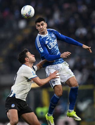 Mg Como 01 02 2026 - campionato di calcio Serie A Como-Atalanta foto Matteo Papini Image nella foto: Alvaro Morata-Berat Dijmsiti 