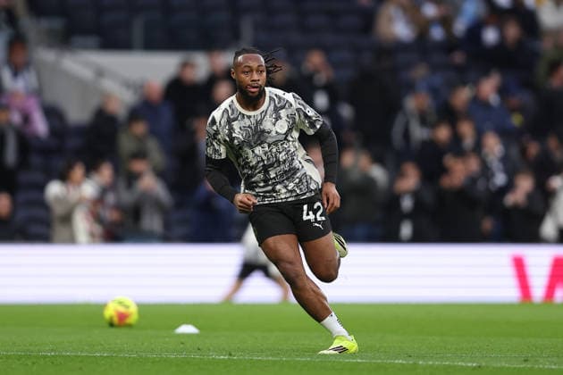 1st February 2026; Tottenham Hotspur Stadium, London, England; Premier League Football, Tottenham Hotspur versus Manchester City; Antoine Semenyo of Manchester City warms up ahead of kick-off  KatiexChan Content restricted for UK based newspaper