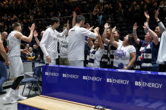 01 02 2026, xgox, Basketball easyCredit BBL Basketball Loewen Braunschweig MLP Academics Heidelberg emspor, f l Heidelberg cheering about the victory, cheering after the end of the game with the fans Braunschweig