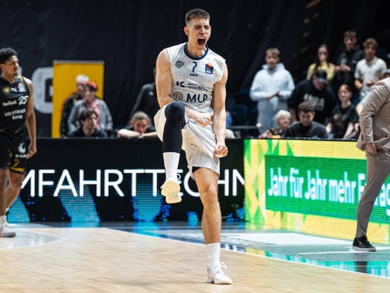 Dusan Neskovic MLP Academics Heidelberg, 07 cheers and is happy Basketball Loewen Braunschweig vs MLP Academics Heidelberg, Basketball, easyCredit Basketball Bundesliga, Matchday 18, Season 2025 2026, 01 02 2026 Basketball Loewen Braunschweig vs MLP Academics Heidelberg, Basketball, easyCredit Basketball Bundesliga, Matchday 18, Season 2025 2026, 01 02 2026 Braunschweig Copyright: xEibner-Pressefoto DamianxKruczynx EP_DKI