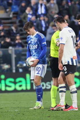 ComoÕsComoÕs Nico Paz during the Serie A soccer match between Como and Atalanta at the Giuseppe Sinigaglia stadium in Como, north Italy - February 1, 2026 - Soccer.  Copyright: xAntonioxSaiai LaPressex