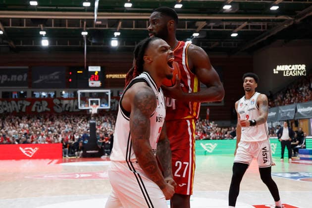 f l n r Cobe Williams Bamberg Baskets, 24 , 01 02 2026, Basketball, BBL, Fitness First Wuerzburg Baskets vs BMA365 Bamberg Baskets, GER, Wuerzburg, Tectake Arena Copyright: HMBxMedia xHeikoxBecker