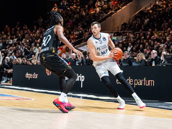 Ryan Mikesell MLP Academics Heidelberg, 33 in duel against tball Loewen Braunschweig, 30 Basketball Loewen Braunschweig vs MLP Academics Heidelberg, Basketball, easyCredit Basketball Bundesliga, Matchday 18, Season 2025 2026, 01 02 2026 Basketball Loewen Braunschweig vs MLP Academics Heidelberg, Basketball, easyCredit Basketball Bundesliga, Matchday 18, Season 2025 2026, 01 02 2026 Braunschweig Copyright: xEibner-Pressefoto DamianxKruczynx EP_DKI