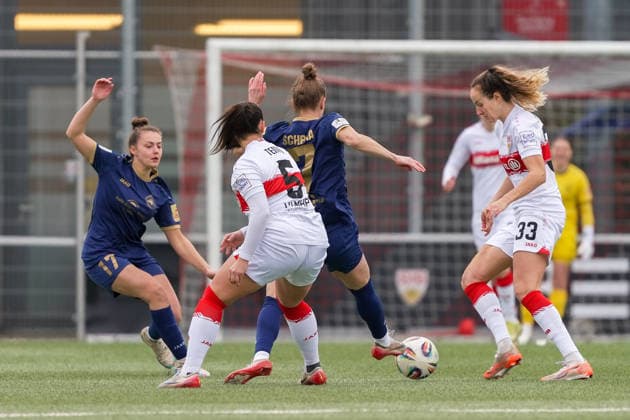 01 02 2026, Football, 2 Womens Bundesliga, 2025 2026, Matchday 15, VfB Stuttgart SG 99 Andernach Carolin Schraa 7 Andernach is attacked by Laureta Temaj 5 VfB Stuttgart and Fabienne Dongus 33 VfB Stuttgart