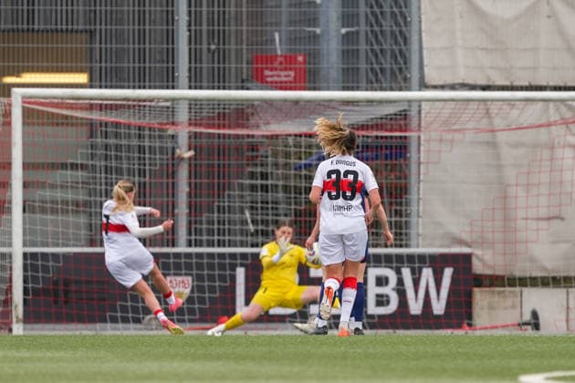 01 02 2026, Football, 2 Womens Bundesliga, 2025 2026, Matchday 15, VfB Stuttgart SG 99 Andernach Dafina Redzepis 7 VfB Stuttgart Shot to 2 0