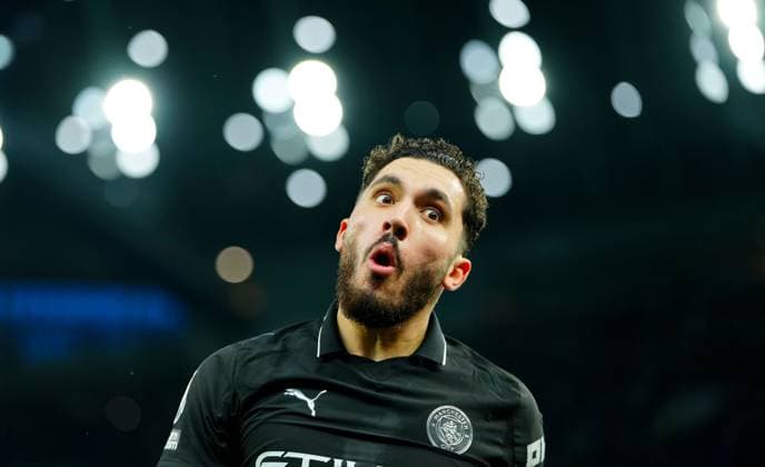 Rayan Cherki of Manchester City reacts after going close at 1-0 Tottenham Hotspur v Manchester City, Premier League, Football, Tottenham Hotspur Stadium, London, UK - 01 Feb 2026London Tottenham Hotspur Stadium United Kingdom EDITORIAL USE ONLY No use with unauthorised audio, video, data, fixture lists, club league logos or live services. Online in-match use limited to 120 images, no video emulation. No use in betting, games or single club league player publications. Copyright: xJavierxGarcia Shutterstockx 16496864n