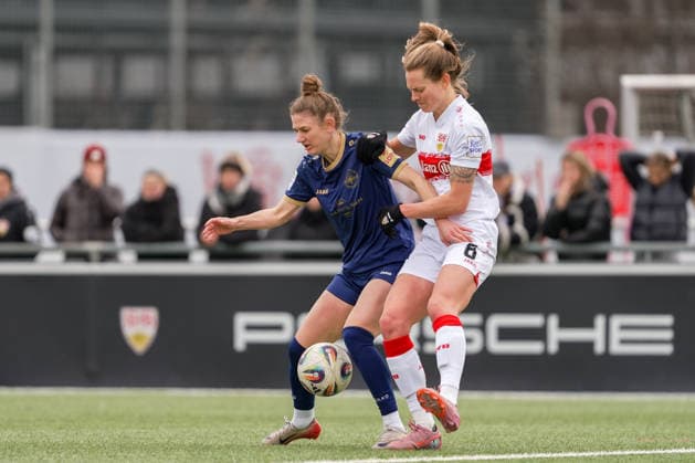 01 02 2026, Football, 2 Womens Bundesliga, 2025 2026, Matchday 15, VfB Stuttgart SG 99 Andernach Carolin Schraa 7 Andernach and Maxi Rall 8 VfB Stuttgart in a duel