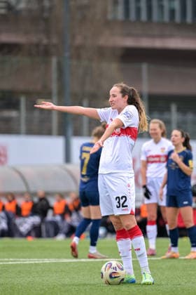 01 02 2026, Football, 2 Womens Bundesliga, 2025 2026, Matchday 15, VfB Stuttgart SG 99 Andernach Tamar Dongus 32 VfB Stuttgart disagrees with the referees decision