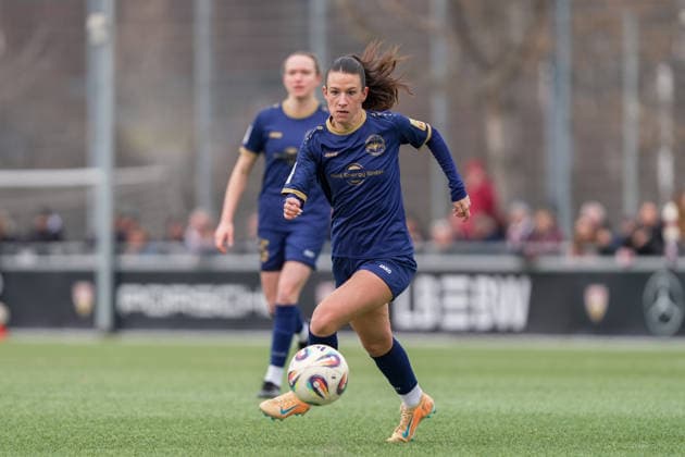 01 02 2026, Football, 2 Womens Bundesliga, 2025 2026, Matchday 15, VfB Stuttgart SG 99 Andernach Lisa Kossmann 6 Andernach with the ball