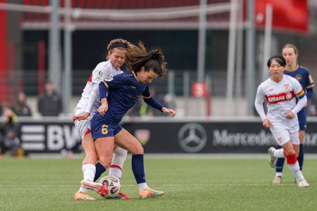 01 02 2026, Soccer, 2 Womens Bundesliga, 2025 2026, Matchday 15, VfB Stuttgart SG 99 Andernach Lisa Kossmann 6 Andernach and Rosa Rückert 11 VfB Stuttgart in a duel