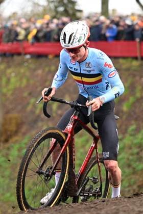 UCI World Championships 2026 Hulst HULST, THE NETHERLANDS - FEBRUARY 01 : Kuypers Gerben (BEL) in action during the 2026 UCI Cyclo-Cross World Championships for Men Elite on February 01, 2026 in Hulst, The Netherlands, 01 02 2026 Hulst The Netherlands  Copyright: xNicoxVereeckenx