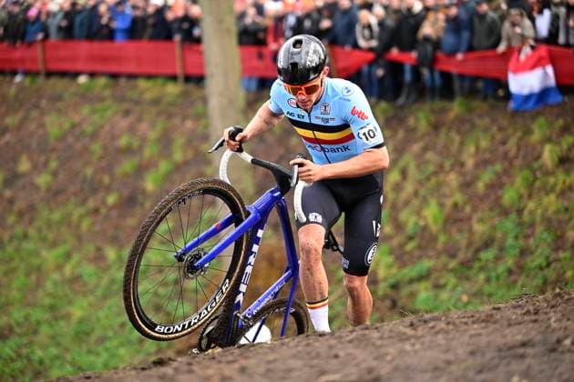 UCI World Championships 2026 Hulst HULST, THE NETHERLANDS - FEBRUARY 01 : Nys Thibau (BEL) in action during the 2026 UCI Cyclo-Cross World Championships for Men Elite on February 01, 2026 in Hulst, The Netherlands, 01 02 2026 Hulst The Netherlands  Copyright: xNicoxVereeckenx