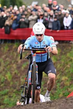 UCI World Championships 2026 Hulst HULST, THE NETHERLANDS - FEBRUARY 01 : Vandenputte Niels (BEL) in action during the 2026 UCI Cyclo-Cross World Championships for Men Elite on February 01, 2026 in Hulst, The Netherlands, 01 02 2026 Hulst The Netherlands  Copyright: xNicoxVereeckenx