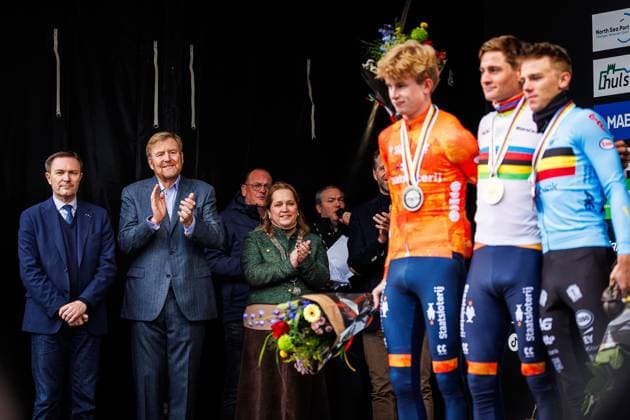 HULST , 01 02-2026 , UCI Cyclo-cross World Championships day 3 , Sunday men™s elite , WK veldrijden , picture shows Mathieu VAN DER POEL (NED) (1) Tibor DEL GROSSO (NED) (2) Thibau NYS (BEL) (3) with Koning Willem Alexander UCI Cyclo-cross World Championships (Sunday)  x201247535x Copyright: